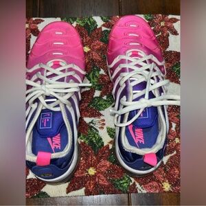 WOMANS NIKE AIR MAZ PINK BLUE WHITE SIZE 7